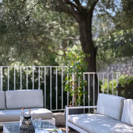 Shangrila, Charming House With Sea View, Swimming Pool And Garden Nr Monaco And Italy Villa